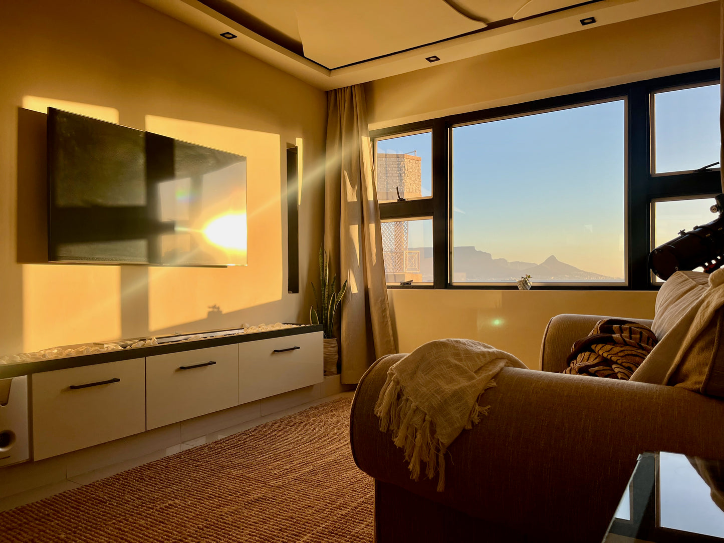 Seacret Whale - Accommodation