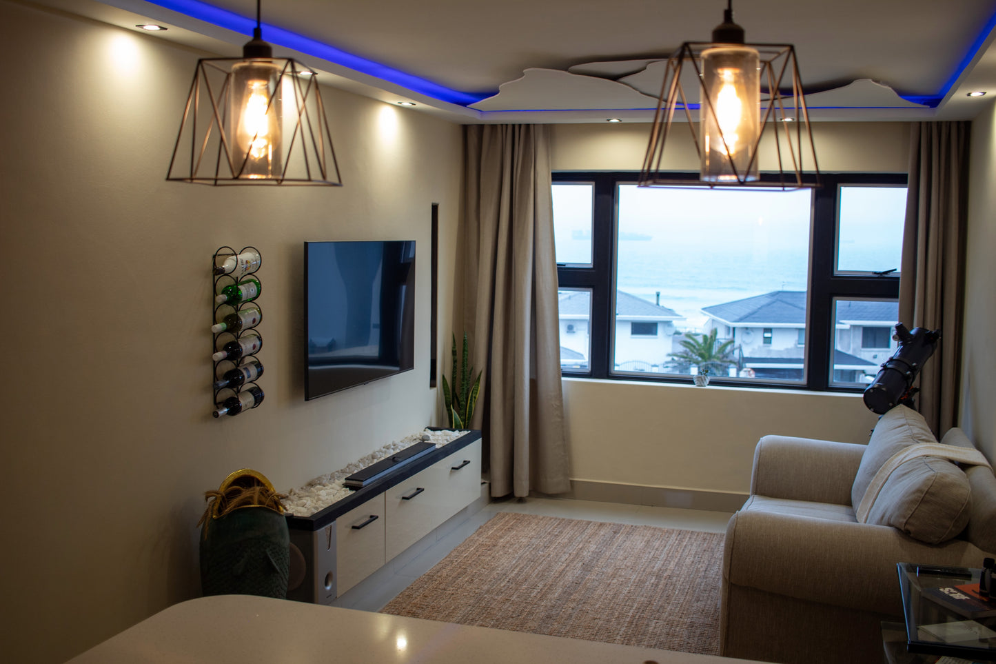 Seacret Whale - Accommodation