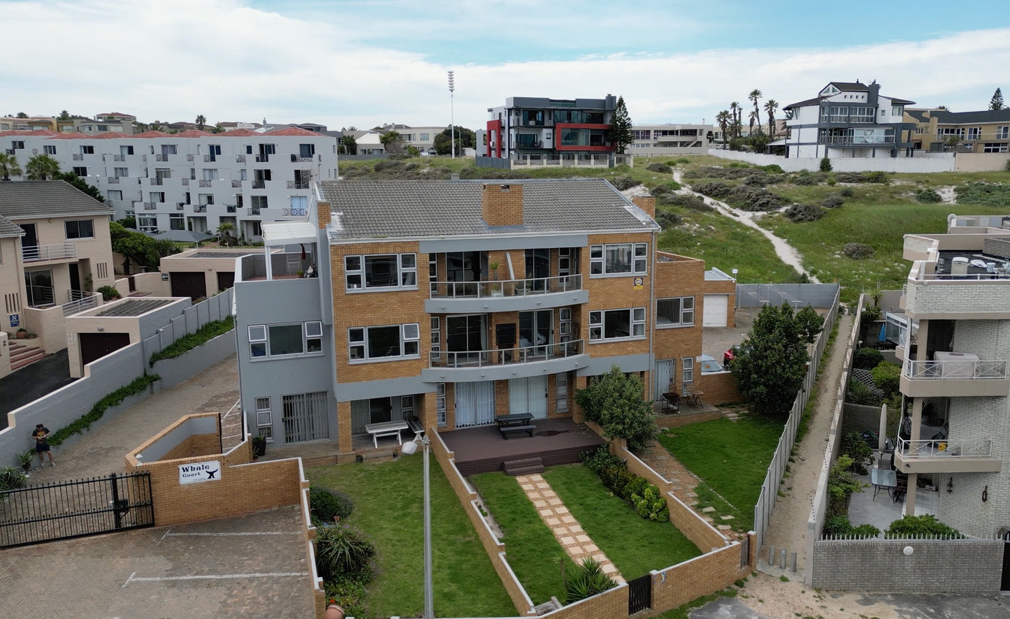 Seacret Whale - Accommodation